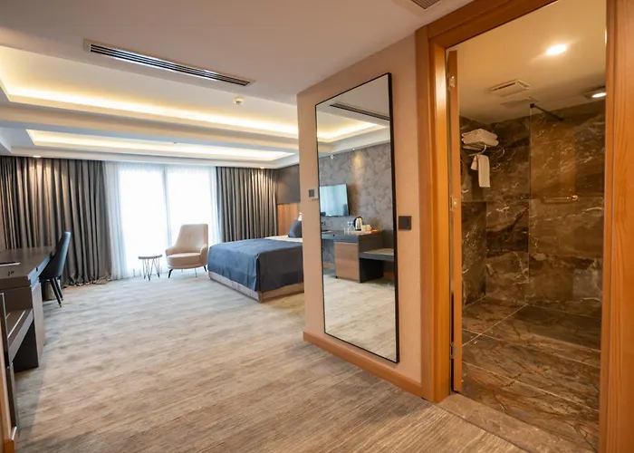 Vindula & Hotel Nilufer