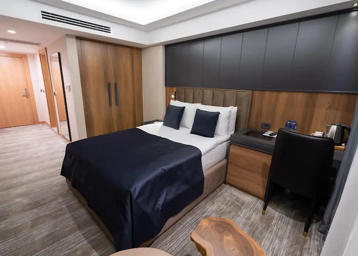 Vindula & Hotel Nilufer